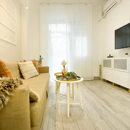 Ideal Home - Spacious & Modern Accommodation Near Unirii Square 布加勒斯特 Room photo