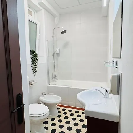 Ideal Home - Spacious & Modern Accommodation Near Unirii Square 布加勒斯特 Exterior photo
