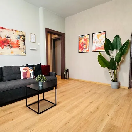 Ideal Home - Spacious & Modern Accommodation Near Unirii Square 布加勒斯特 Room photo