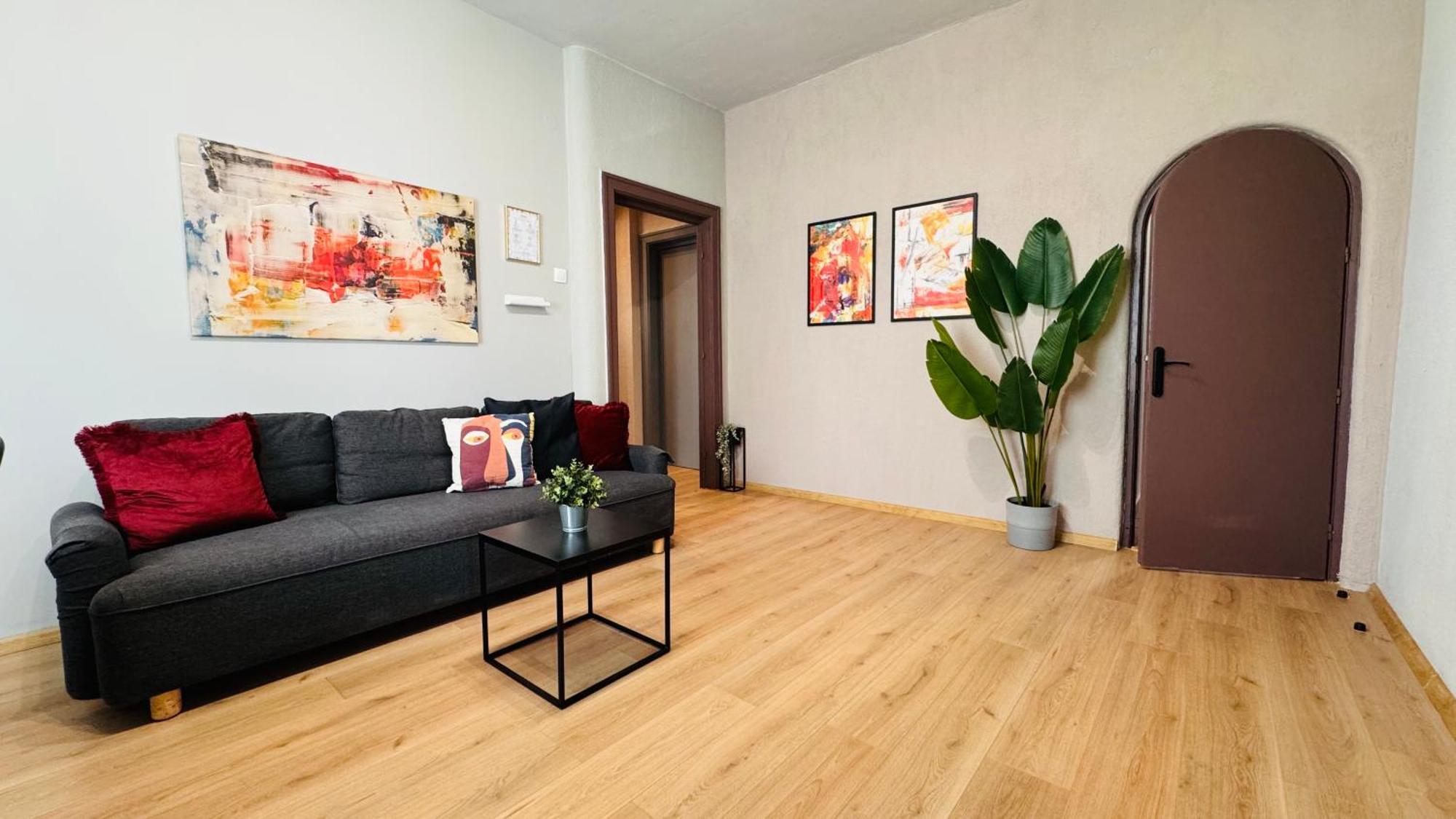 Ideal - Spacious & Modern Near Unirii Square Bukarest