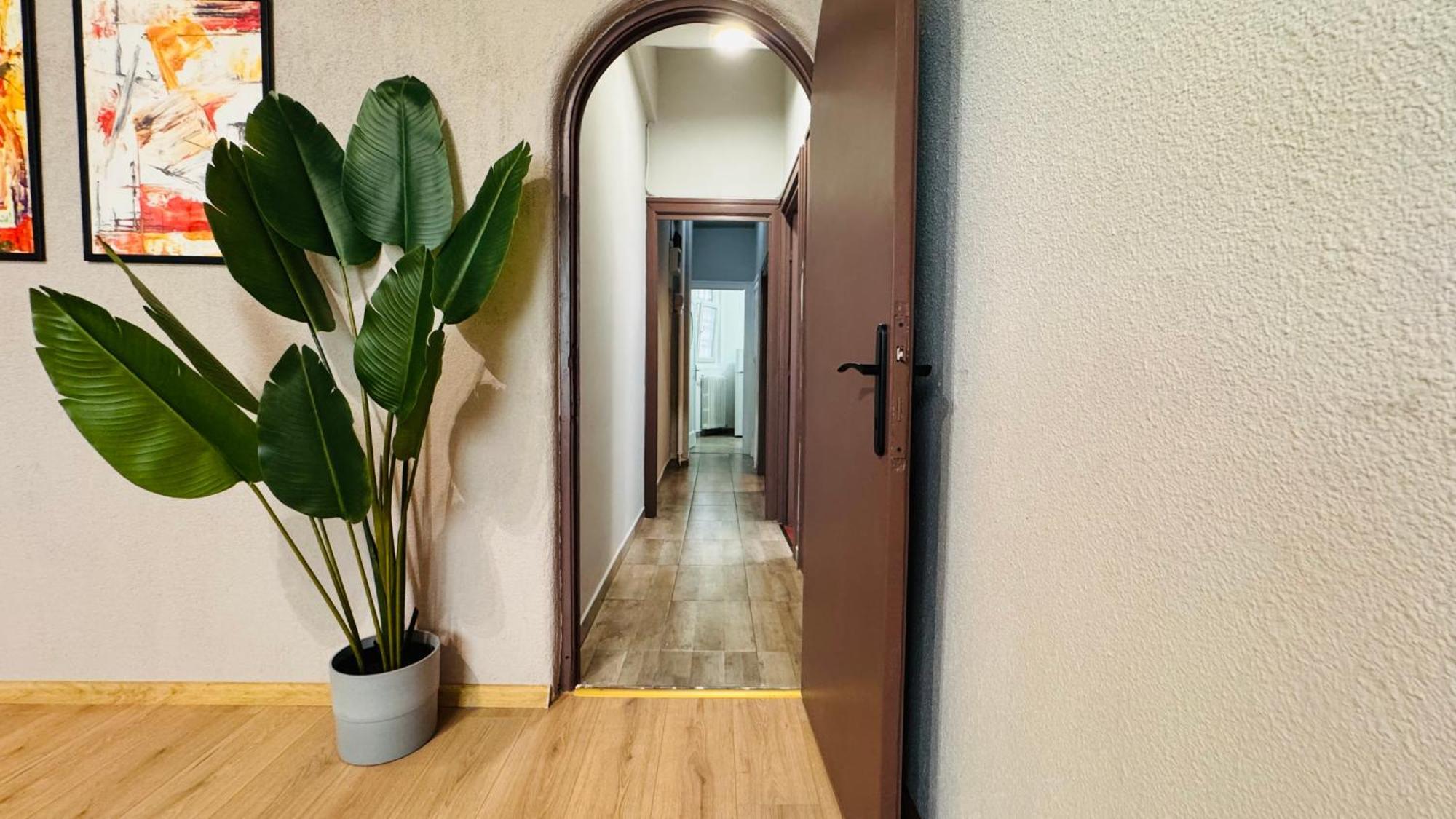 Ideal - Spacious & Modern Near Unirii Square * Bukarest