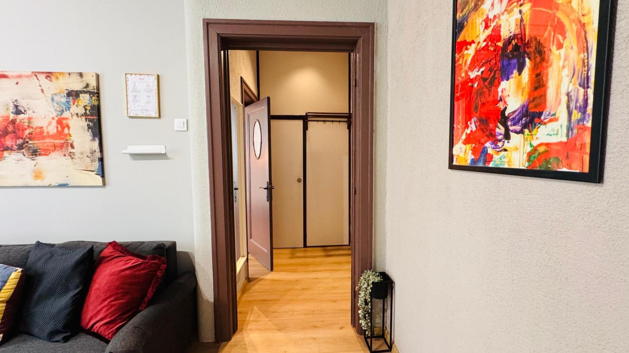 Apartment Ideal - Spacious & Modern Near Unirii Square Bukarest