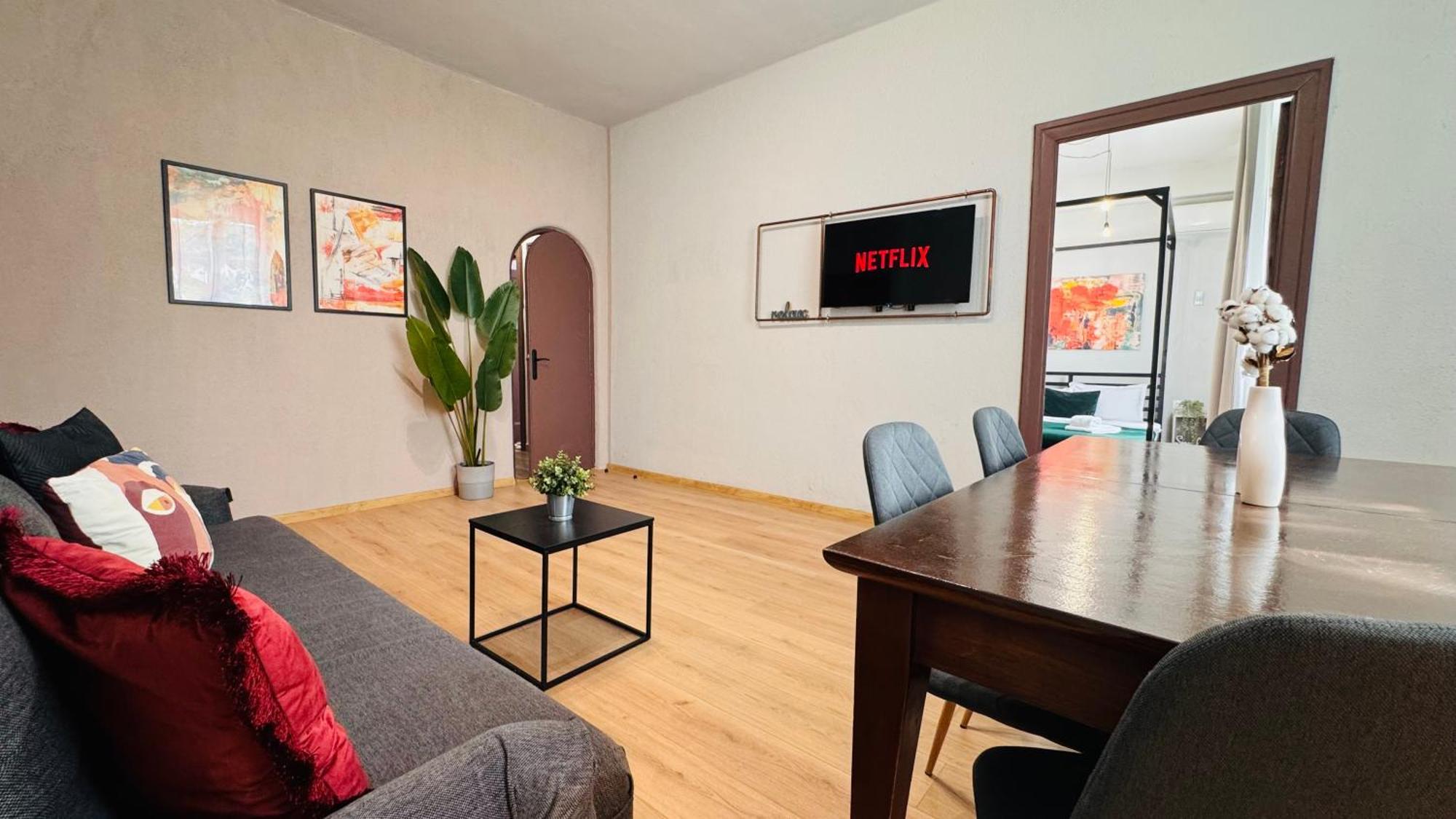 Ideal - Spacious & Modern Near Unirii Square Bukarest