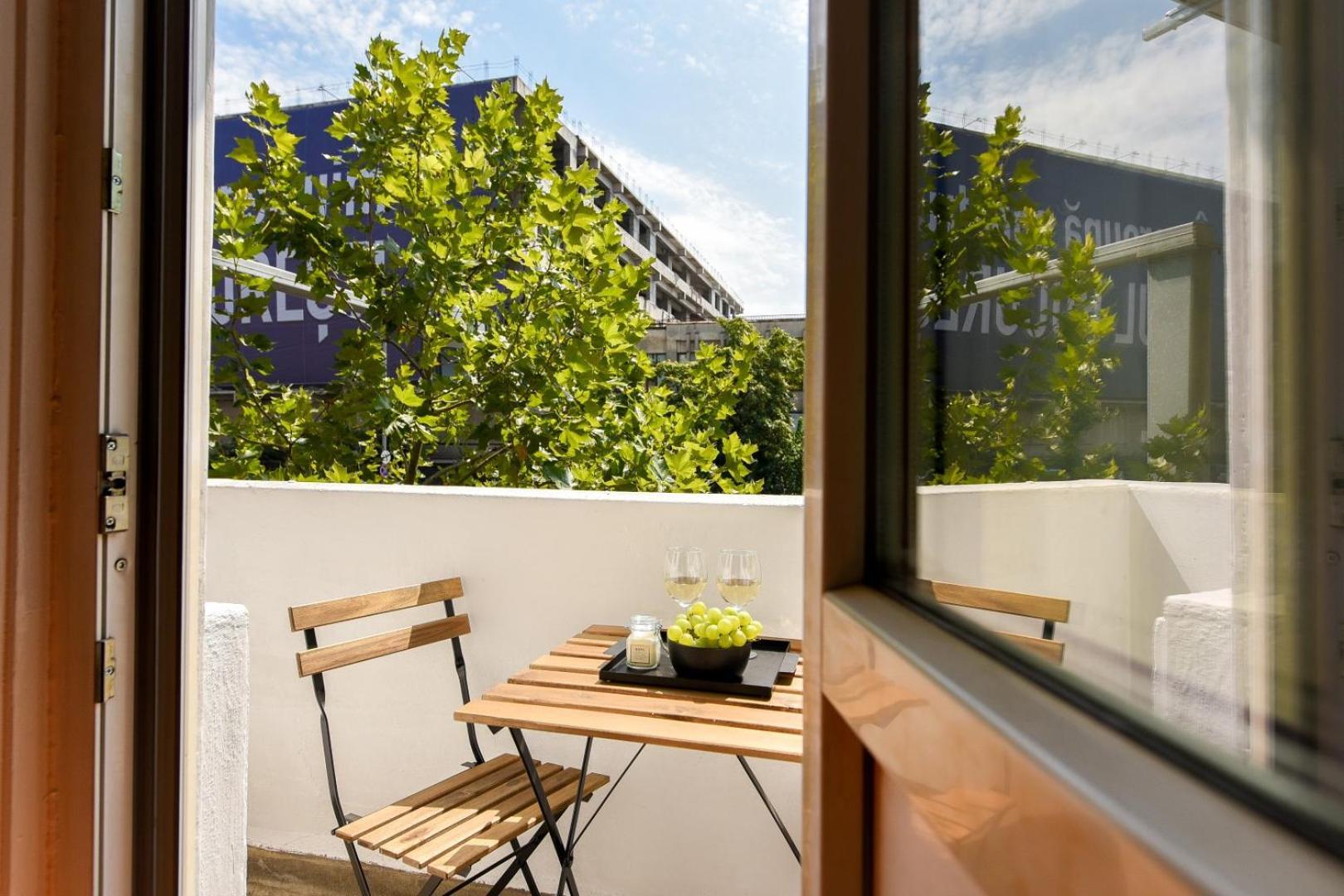 Ideal - Spacious & Modern Near Unirii Square Bukarest