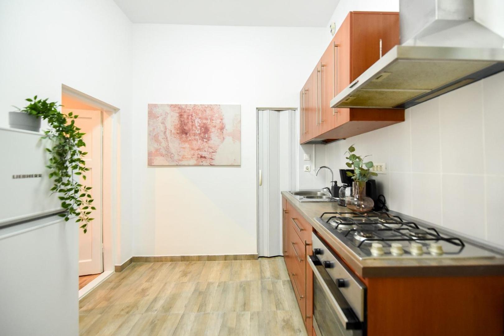 Ideal - Spacious & Modern Near Unirii Square Apartment Bukarest